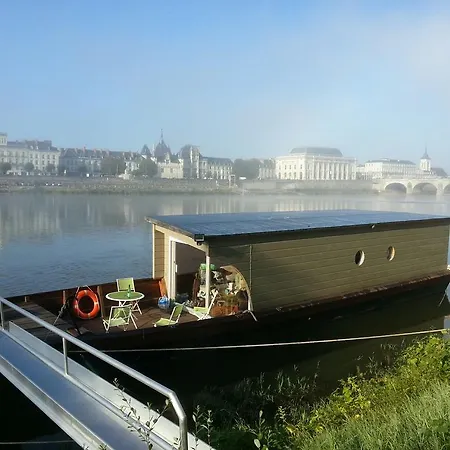 Different Holidays Saumur Exterior foto