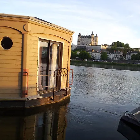Different Holidays Saumur Exterior foto