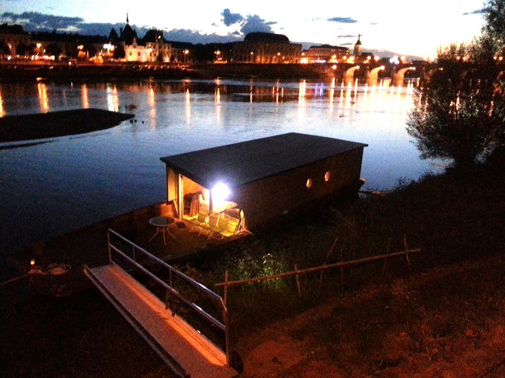 Botel Different Holidays