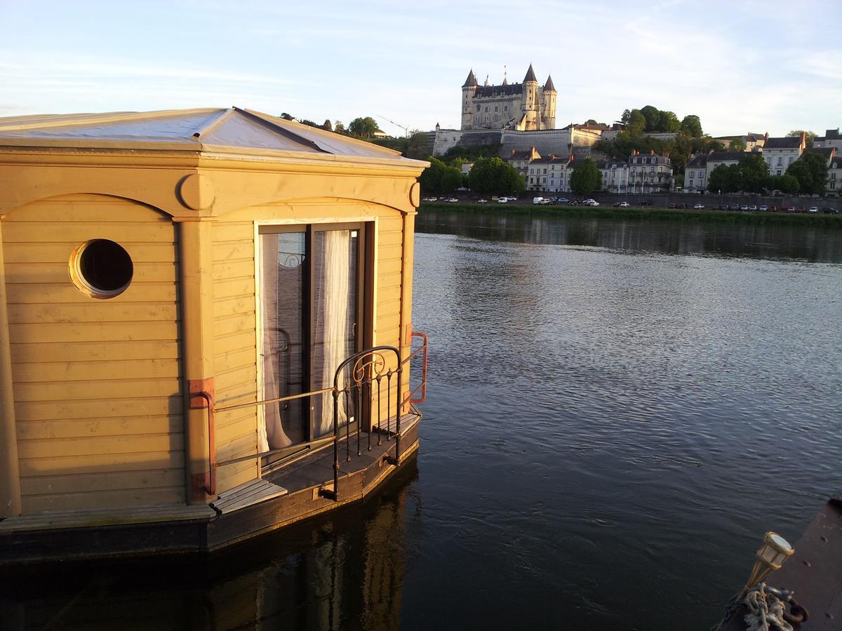 Botel Different Holidays *